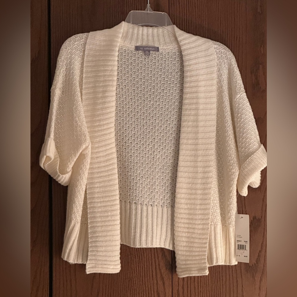 Off white short sleeve knitted cardigan